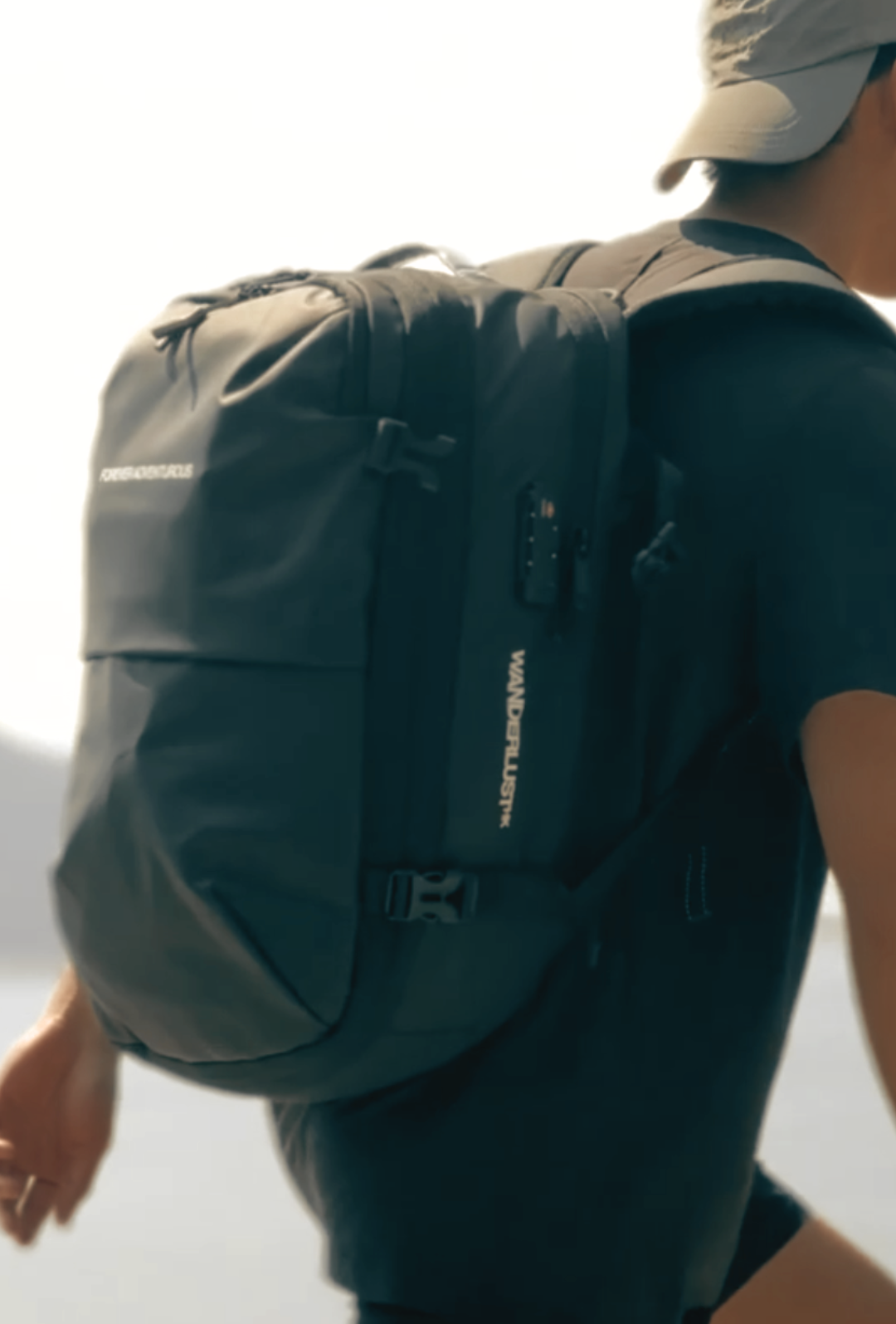 Wanderlustᴴᴷ - Adventurous Backpack